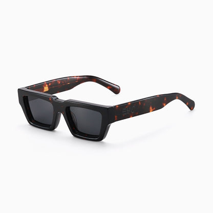 "Luxe" in Tortoiseshell Sunglasses